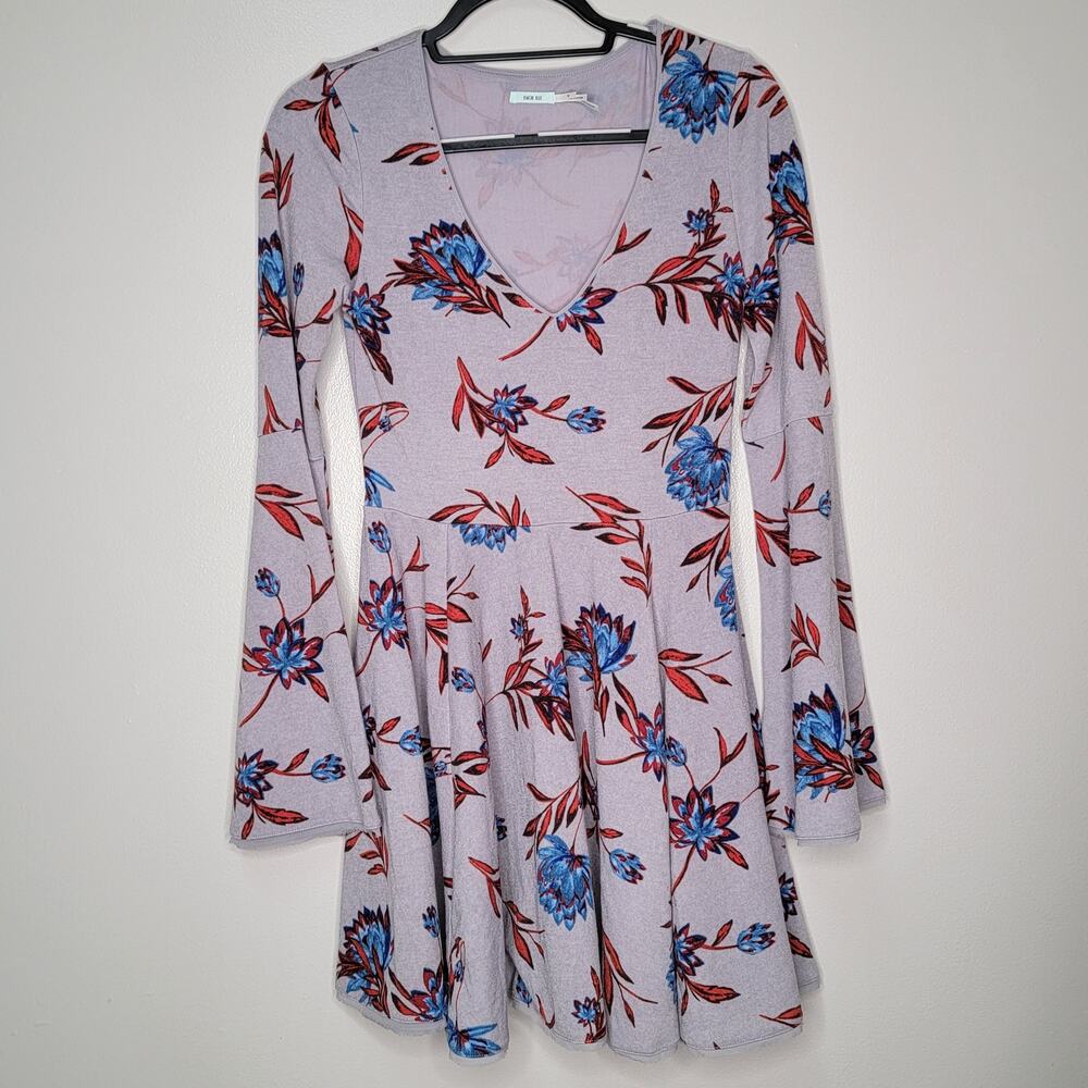 KIMCHI Blue Floral  Gray Dress with Wide Bell Sleeves Size M